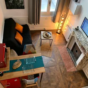 https://appartement-cosy-centre-historique-avignon.fr-provencehotel.com